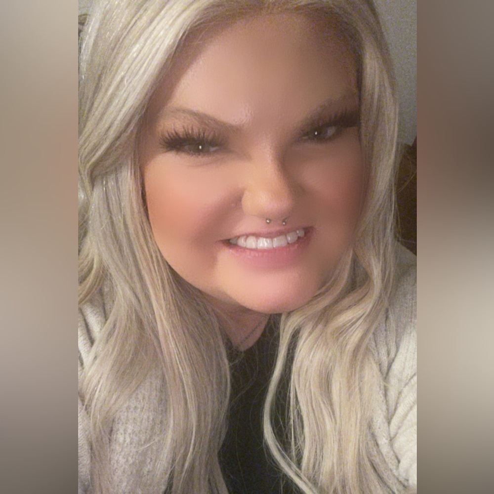 Meet your Posher, Amber